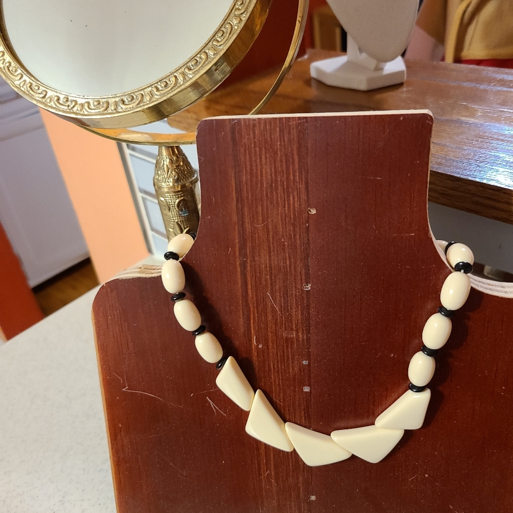 Vintage ladies Necklace
